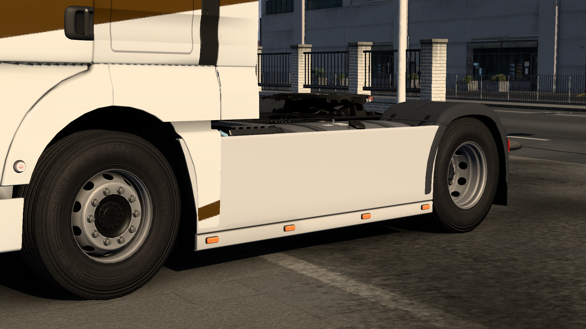 TGX Euro 6 Sideskirt