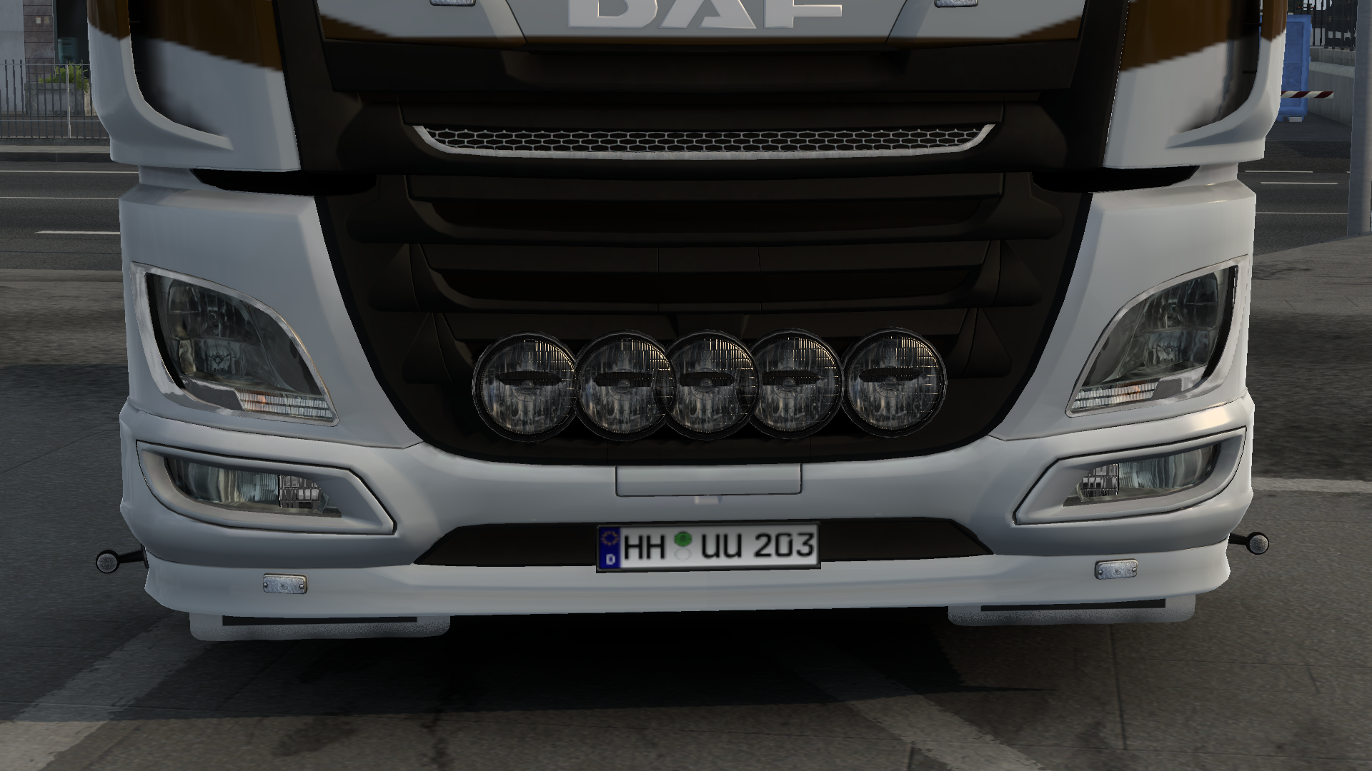 XF 106 Lights in front