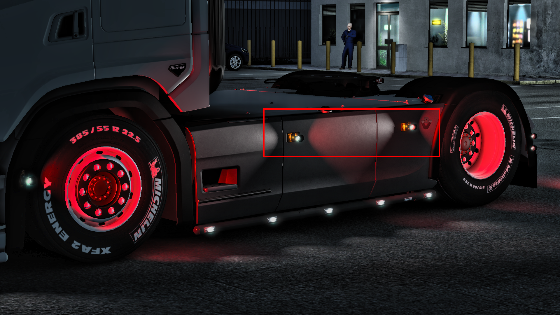 NG grey V8 Sideskirt 4x2 with smalllights