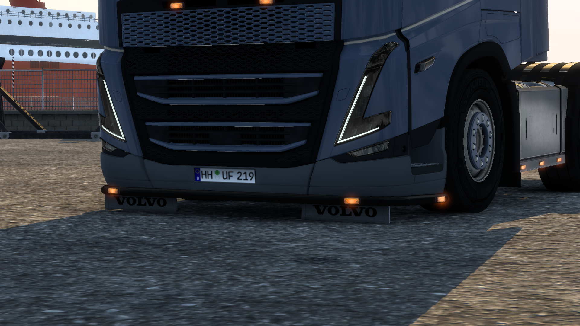 Volvo FH f_mudflap white