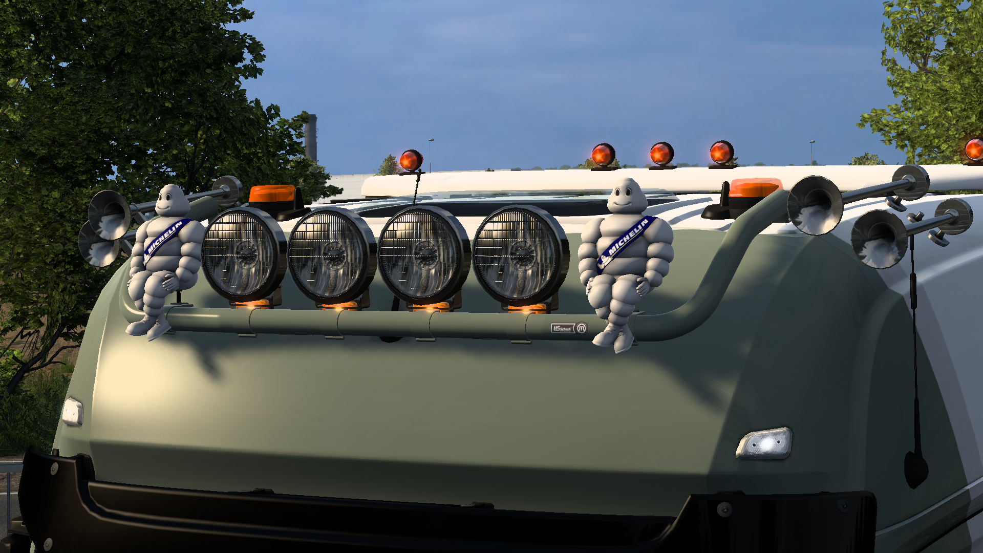 MP4 r_grill HSS painted