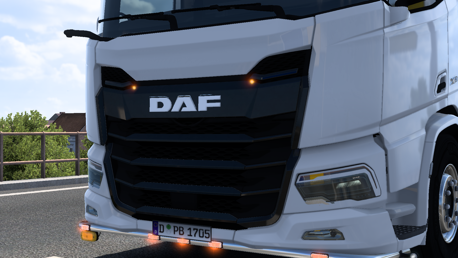 **Mod Name:** Black intake + painted logo