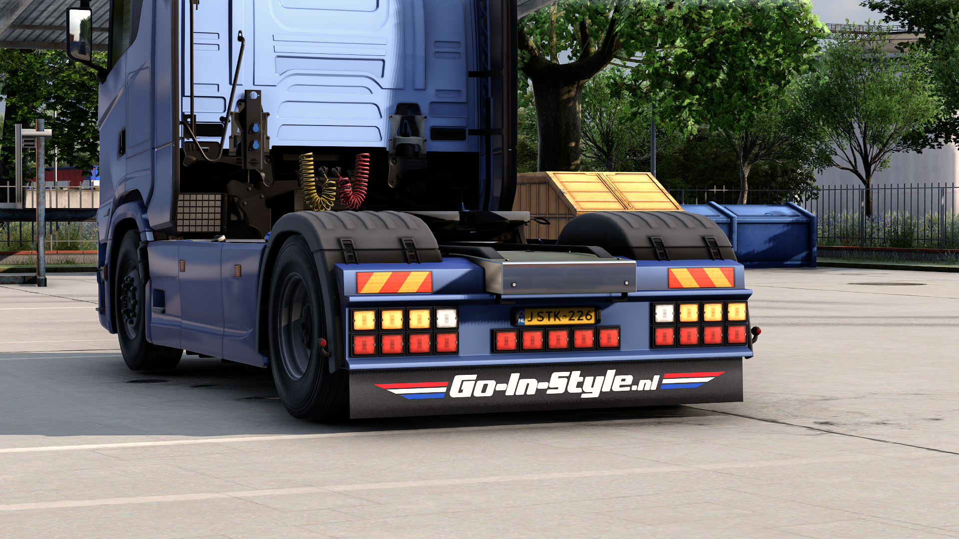 Go In Style Mudflap 2 + Rear Bumper