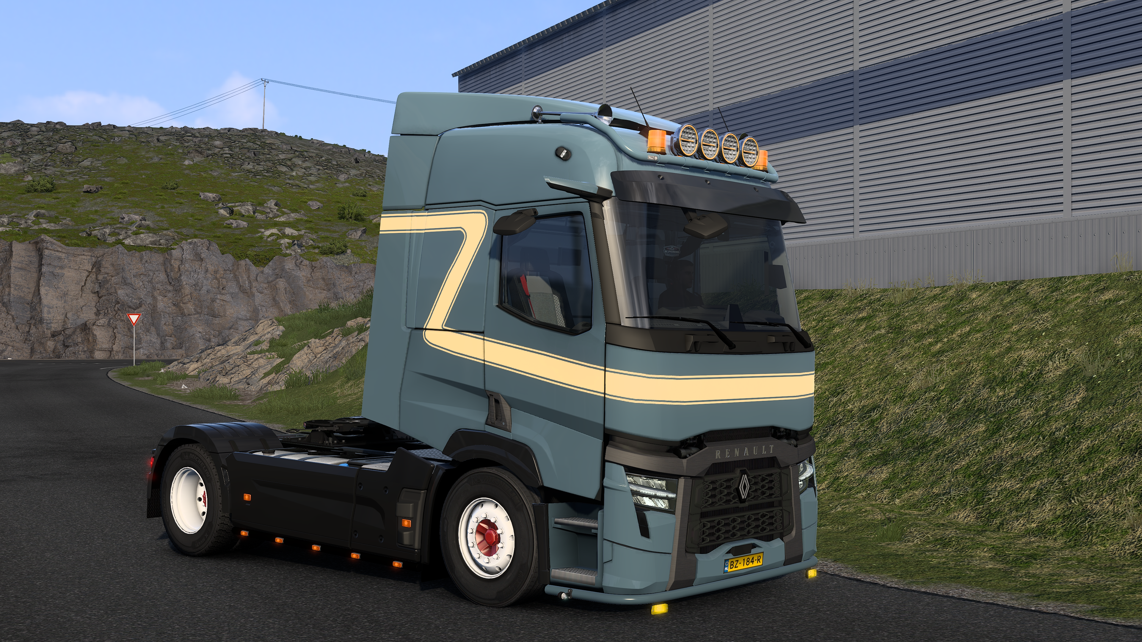 Renault T Low Roof