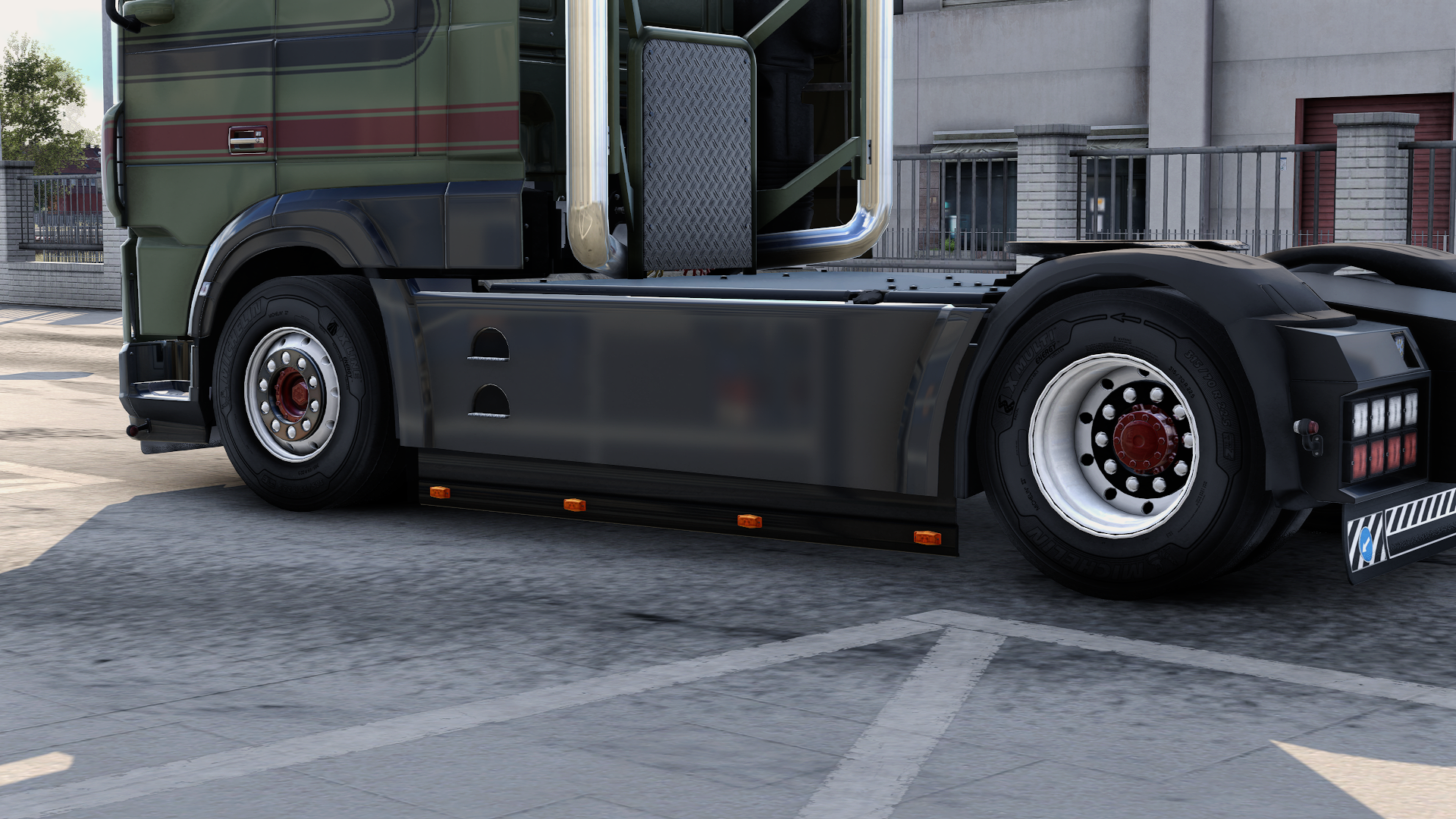 XF 106 4x2 longer sideskirts