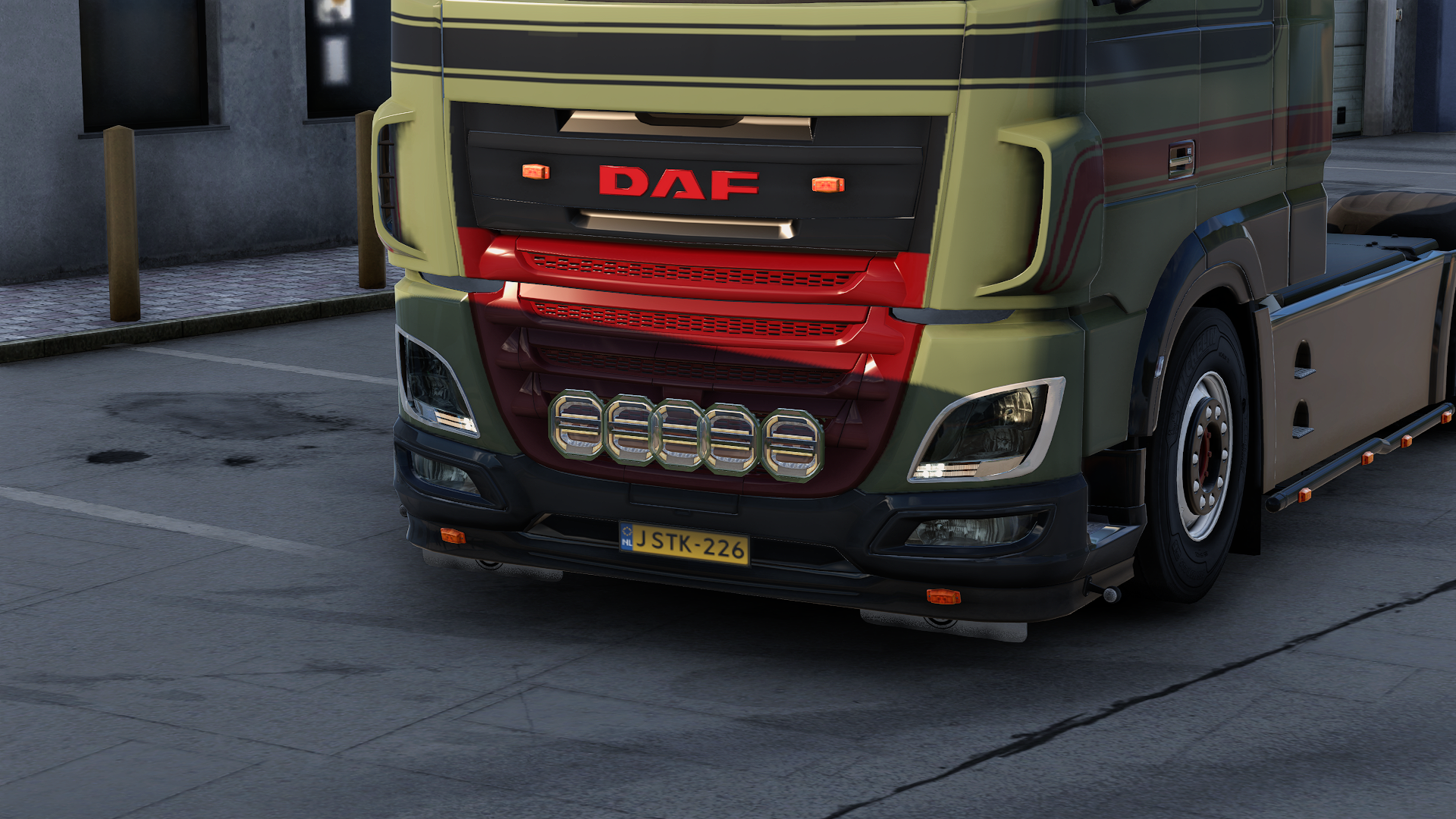 XF 106 Lamps in grill
