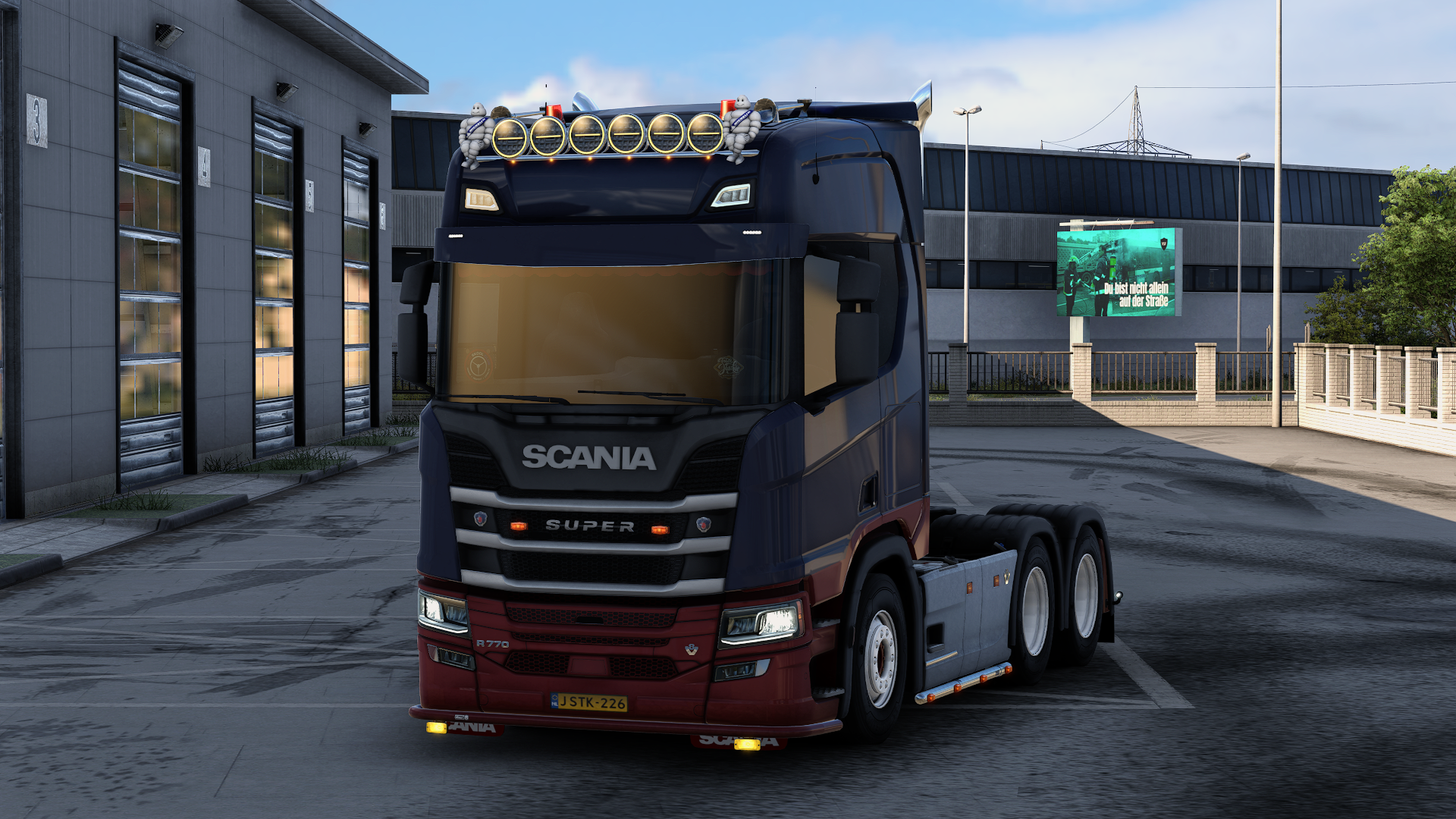Scania R770 6x2 Taglift Short Cabin