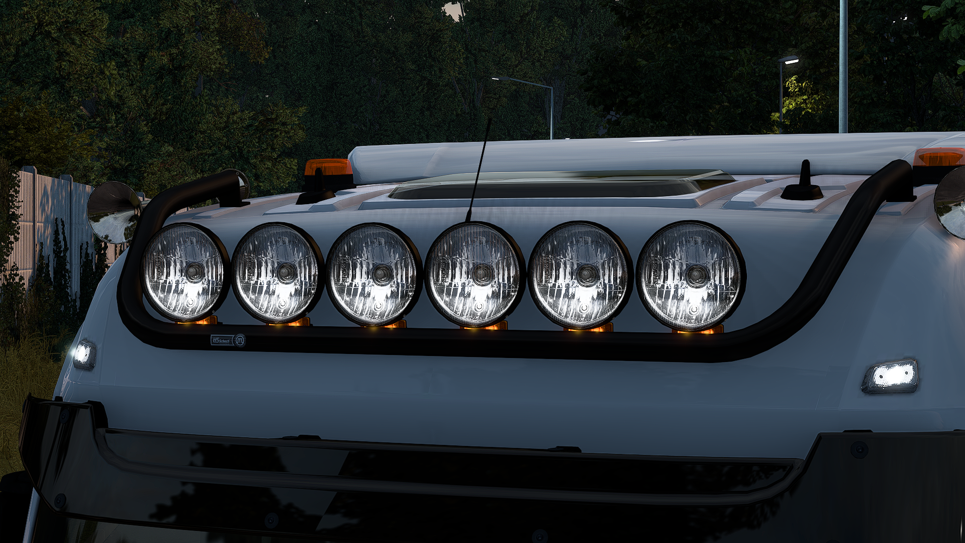 MERCEDS MP4  TOP BAR