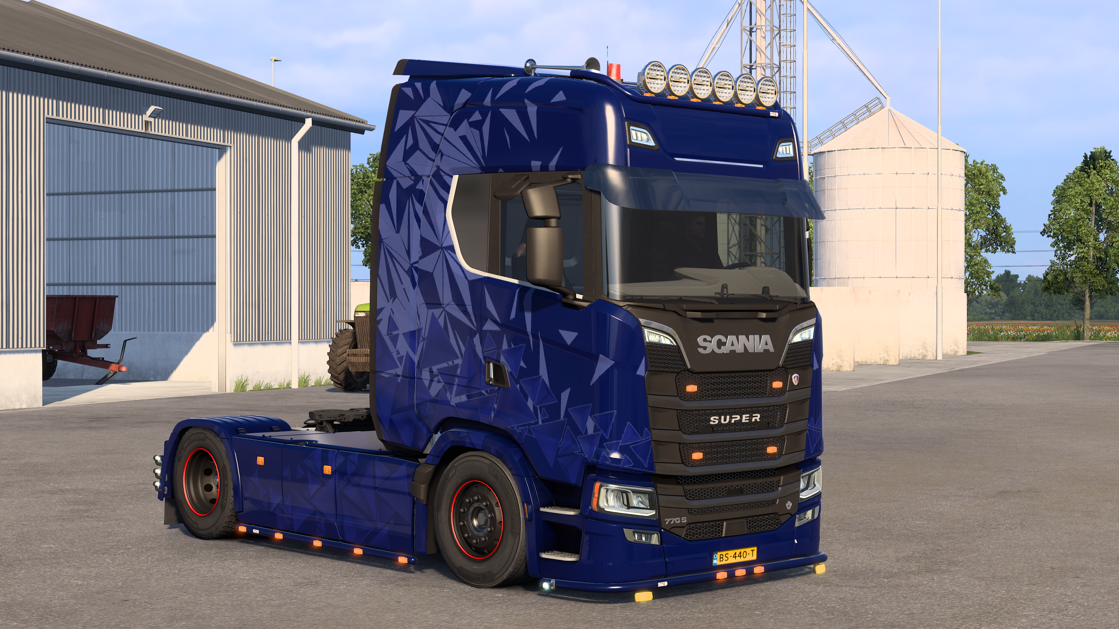 Scania King`s blue Go-In-Style