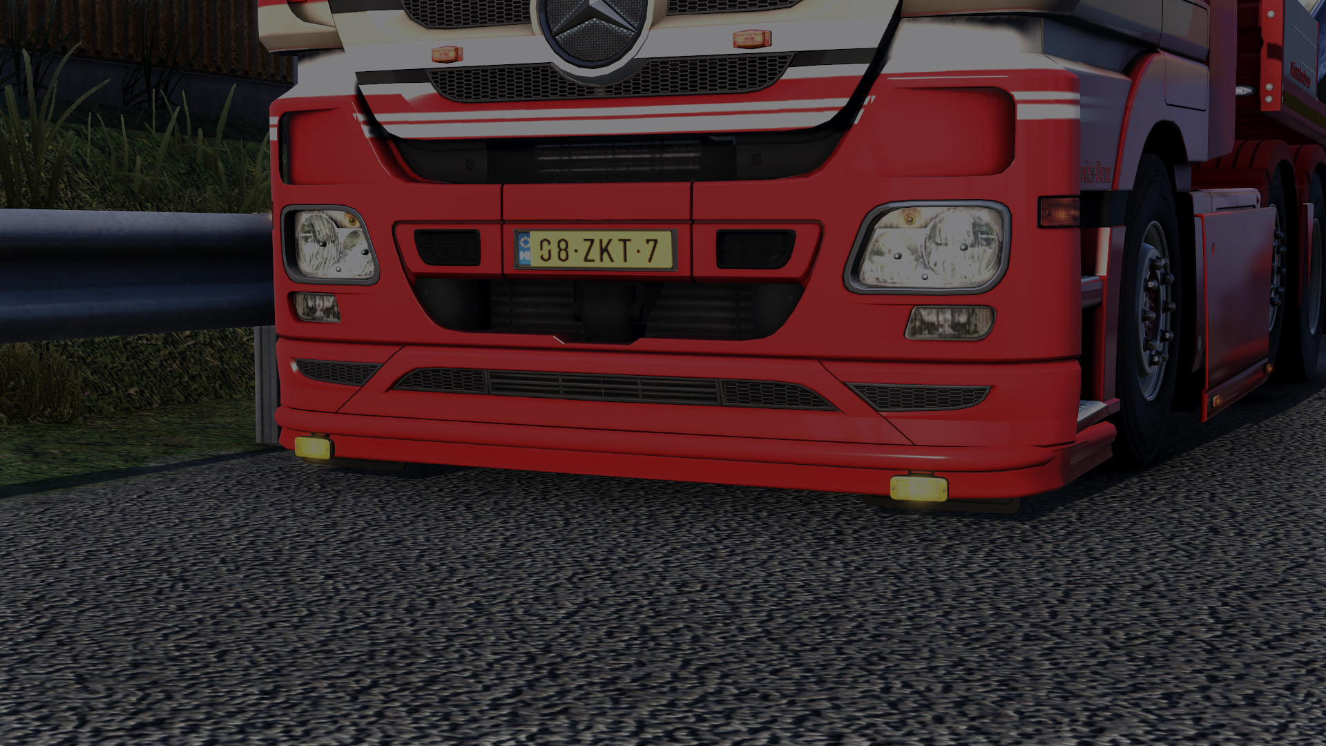 Mercedes MP3 b_grill