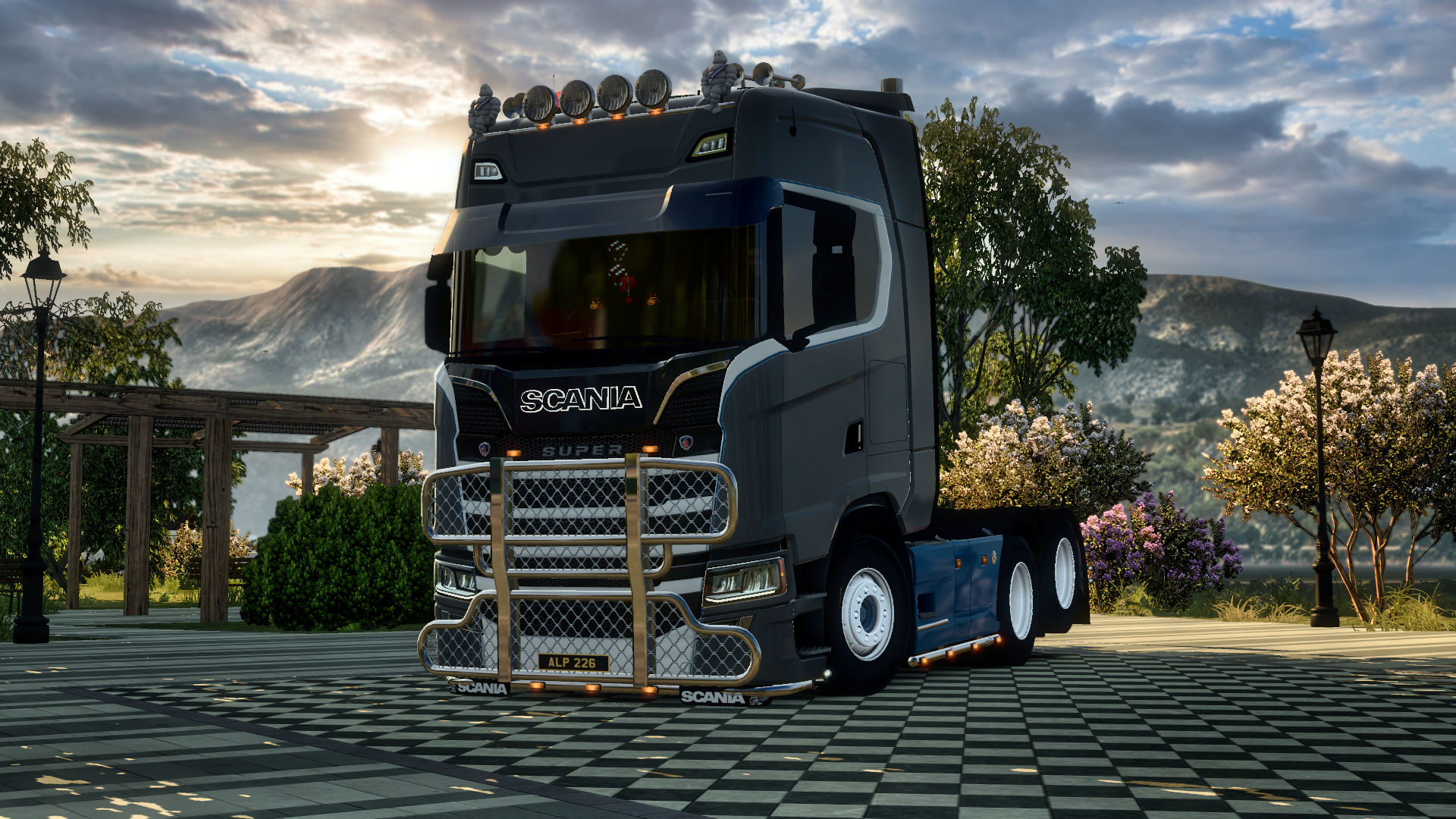 Scania S770 6x2 Taglift